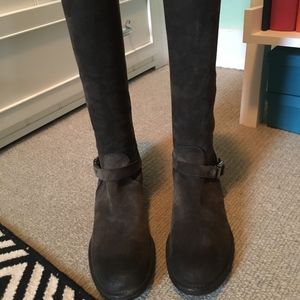Alberto Fermani suede boots